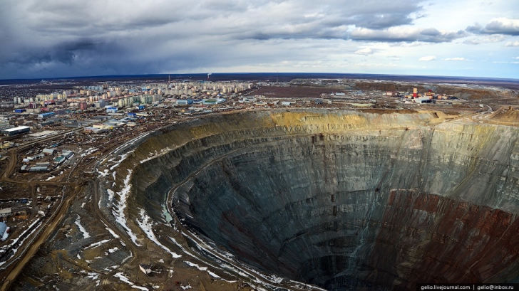 Nouă oameni au dispărut în uriașa mină din Mirny, Siberia. Unde de șoc în Rusia. Ce se întâmplă