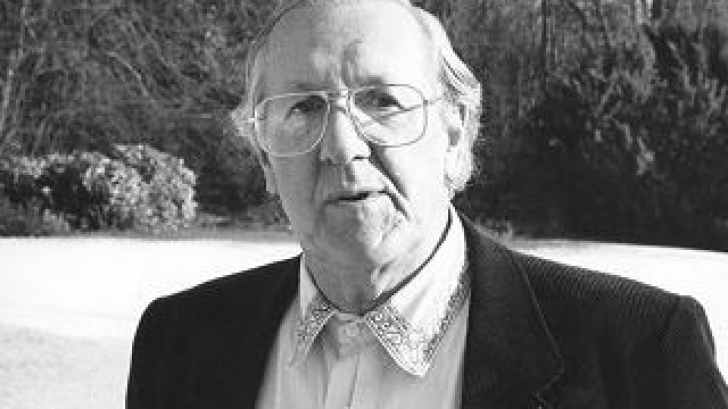 A murit cunoscutul scriitor de science-fiction Brian Aldiss