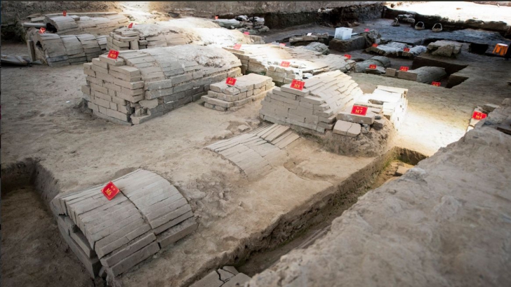 Descoperirea uimitoare făcută de arheologi, sub ruinele unor fabrici construite în anii `50