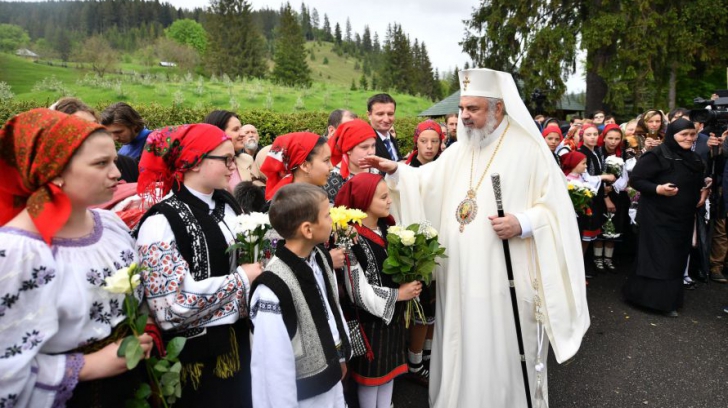Patriarhia Română a investit în 535 de instituții sociale destinate copiilor