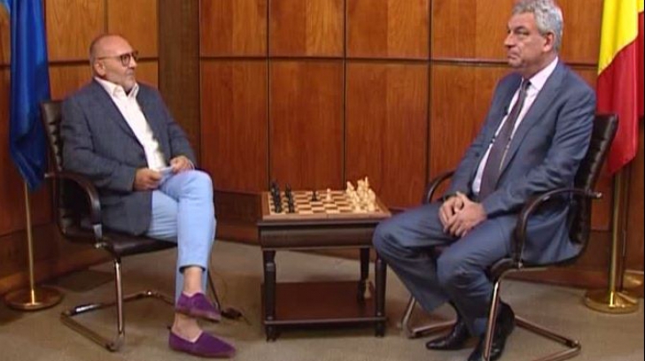 Premierul Tudose, despre Năstase, Geoană și Ponta. "Cu Ponta am jucat șah. Joacă bine"