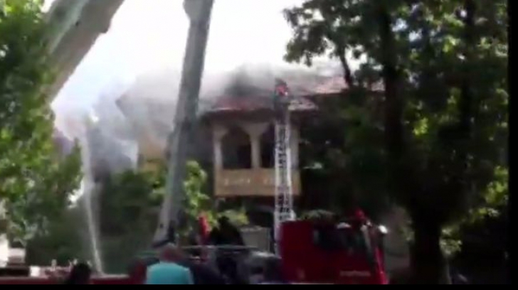 Incendiu puternic în Dorobanți, la doi pași de TVR. VIDEO