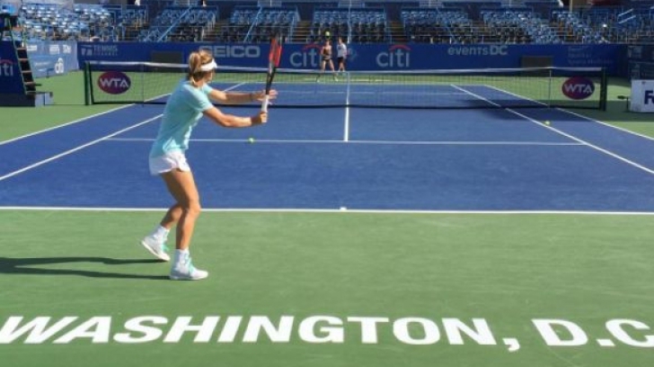 Jucătoarea canadiană de origine română Bianca Andreescu a învins-o pe Mladenovic, la Washington