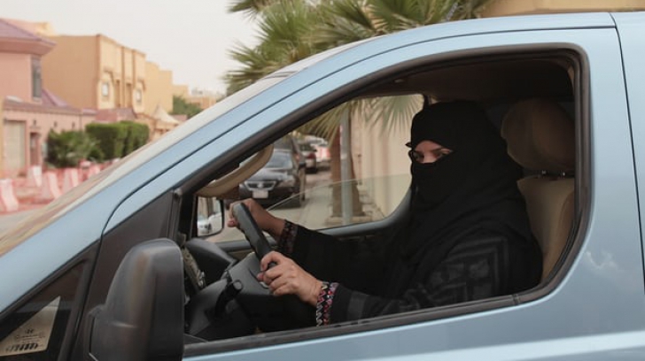Femei la volan în Arabia Saudită