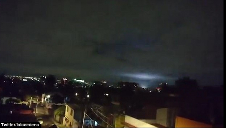 Ce s-a văzut pe cerul Mexicului, după cutremurul devastator. Oamenii au început să filmeze