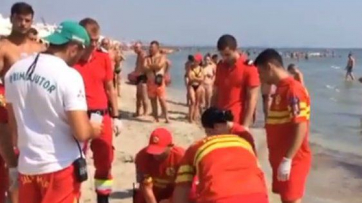 Tragedie pe litoral. Un tânăr de 25 de ani din Bucureşti a murit înecat la Mamaia