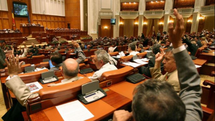 Comisia Juridică din Camera Deputaților, raport favorabil modificării legii privind referendumul