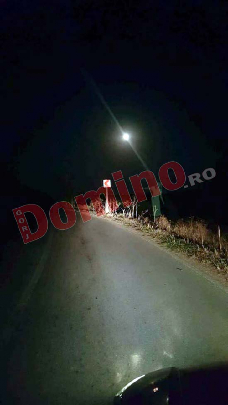 Apariţie BIZARĂ pe o şosea din România: fantoma unei mirese. E reală sau e o păcăleală?