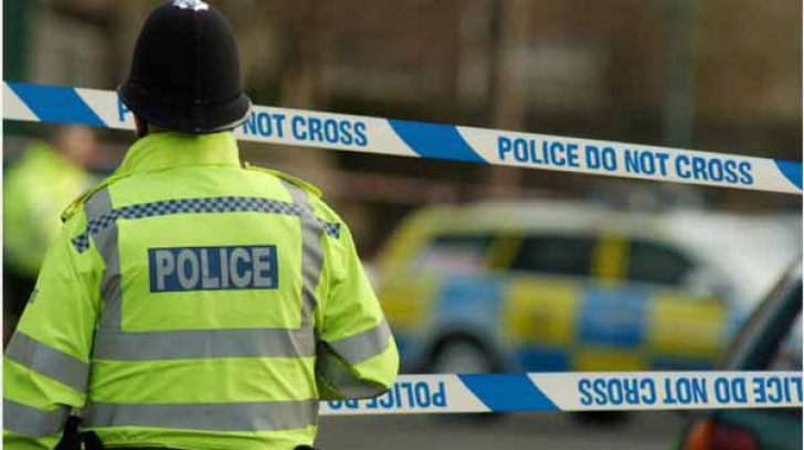 Alertă în Marea Britanie: Cinci persoane, înjunghiate pe stradă