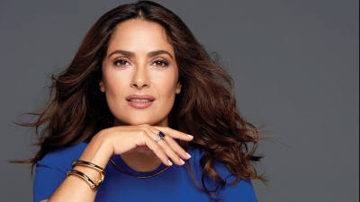 Transformare uluitoare pentru Salma Hayek: cum arată blondă şi tunsă bob