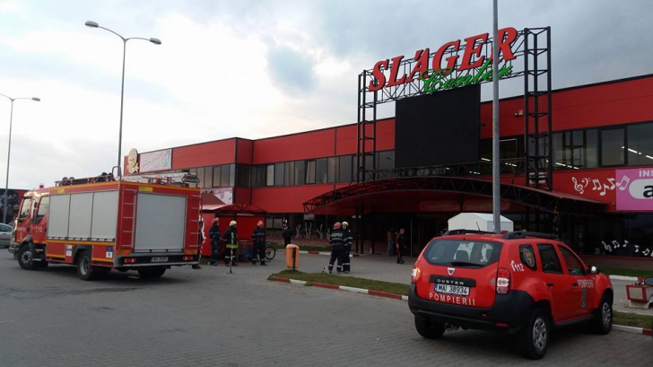 Explozie la un mall din România! Zeci de persoane evacuate, mai mulți răniți