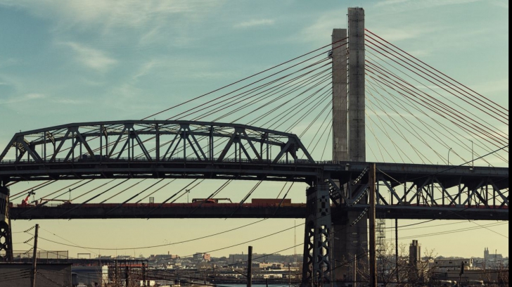 SPECTACULOS - un renumit pod din New York, demolat în câteva secunde