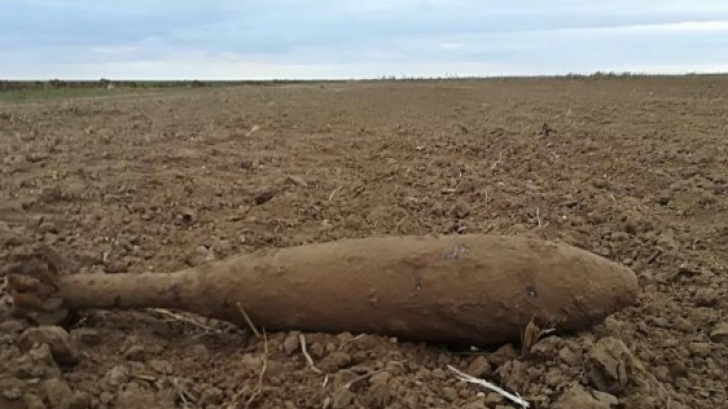 Alertă într-o localitate din România: a fost găsită o bombă aruncător de calibru 120 de milimetri