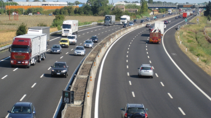 Atenţie, şoferi! Veţi fi monitorizaţi permanent pe autostrăzi şi pe DN1  