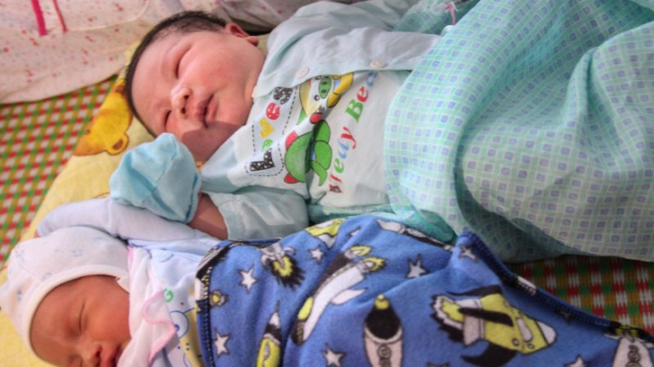 După naştere, medicii au luat bebeluşul şi l-au pus pe cântar: A avut şocul vieţii ei!