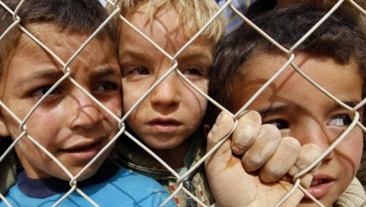 Boala misterioasă de care suferă doar copiii refugiaților. Niciun medic nu a reușit să o explice