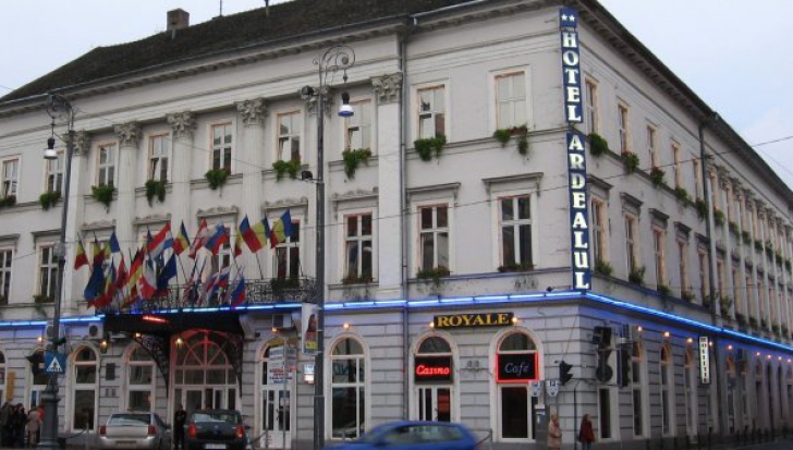 Hotelul din România unde au stat personalităţi ca I.L. Caragiale sau George Enescu, vândut