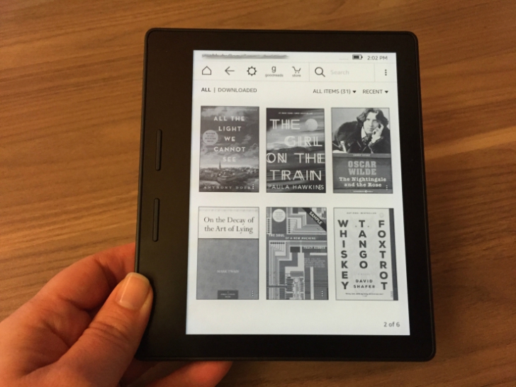 Amazon a lansat un nou Kindle, rezistent la apă. Cât va costa