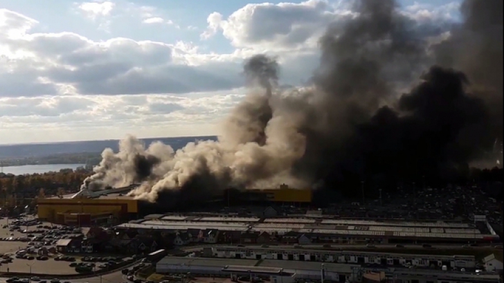 Incendiu de proporții la Moscova. 3.000 de oameni au fost evacuați 