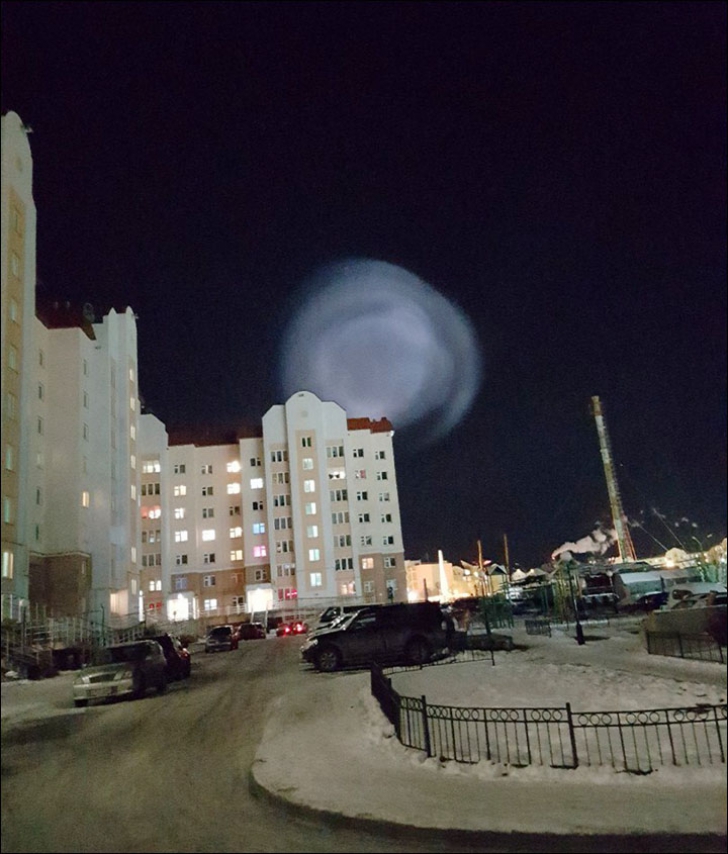 Un obiect MISTERIOS, văzut pe cer, deasupra Rusiei. Ce era globul uriaş de lumină 