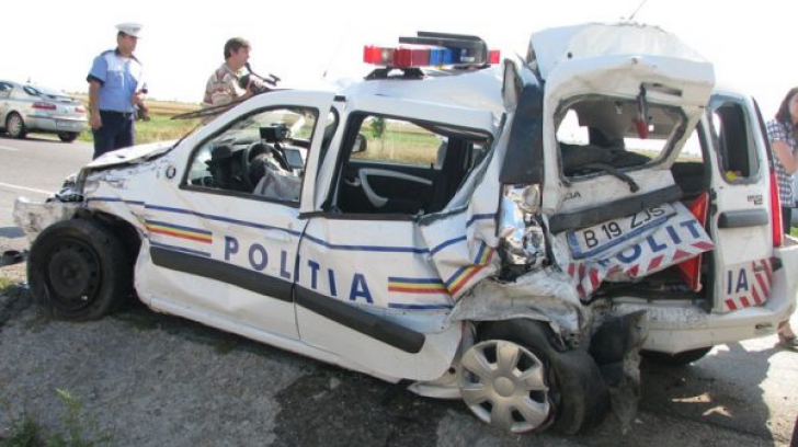 Poliţist obligat să plătească o SUMĂ URIAŞĂ, după un accident cu maşina Poliţiei