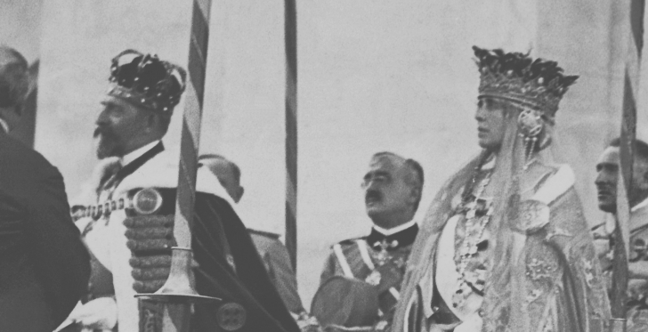 FOTOGRAFIE-DOCUMENT cu Regele Ferdinand la încoronarea ca suveran al României Mari, expusă