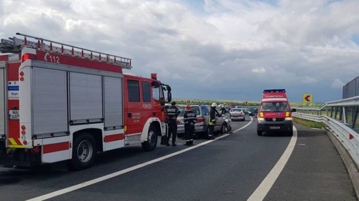 Accident pe Autostrada A1, după ce un şofer a făcut infarct la volan 