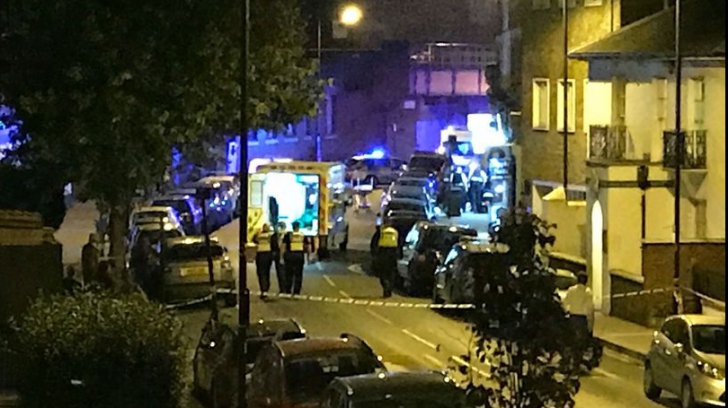 Atac cu armă albă la o staţie de metrou din Londra: un mort şi doi răniţi
