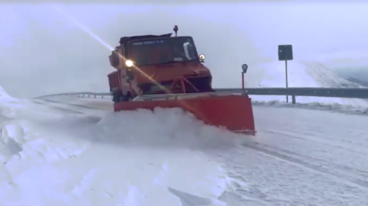 VIDEO. Căderi masive de zăpadă. Imagini spectaculoase cu iarna prematură