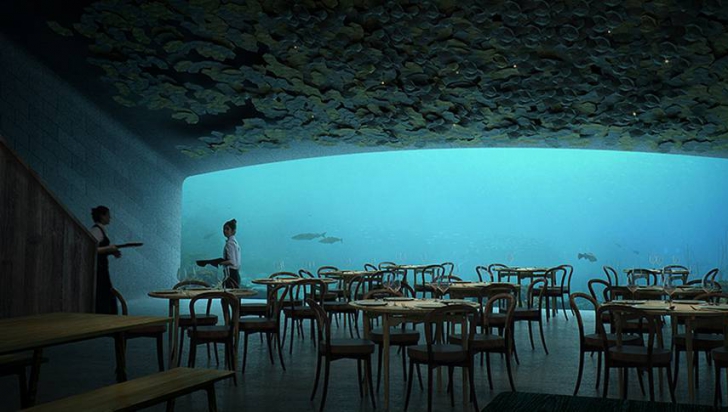 Restaurant sub apă