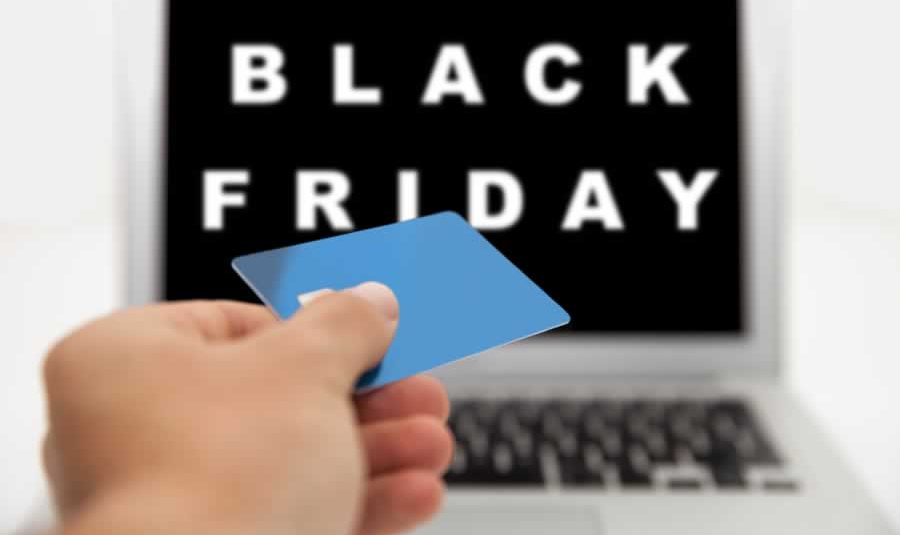 Analiză: Pandemia COVID schimbă radical obiceiurile de consum de Black Friday