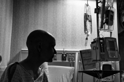 Acest bărbat a surprins în fotografii lupta soţiei sale cu cancerul. Ultimele 3 poze, sfâşietoare!