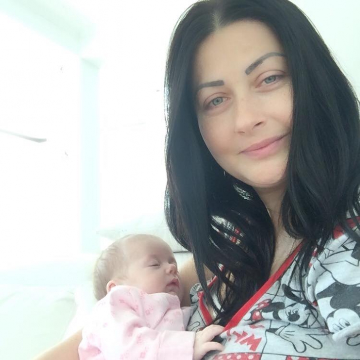 Gabriela Cristea, selfie cu micuța Victoria. Cum arată bebelușul