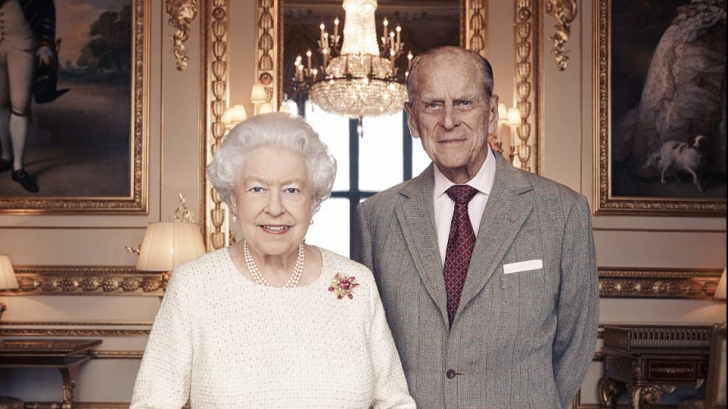 FOTOGRAFIE DOCUMENT cu Regina Elisabeta şi Prinţul Philip, la 70 de ani de căsătorie