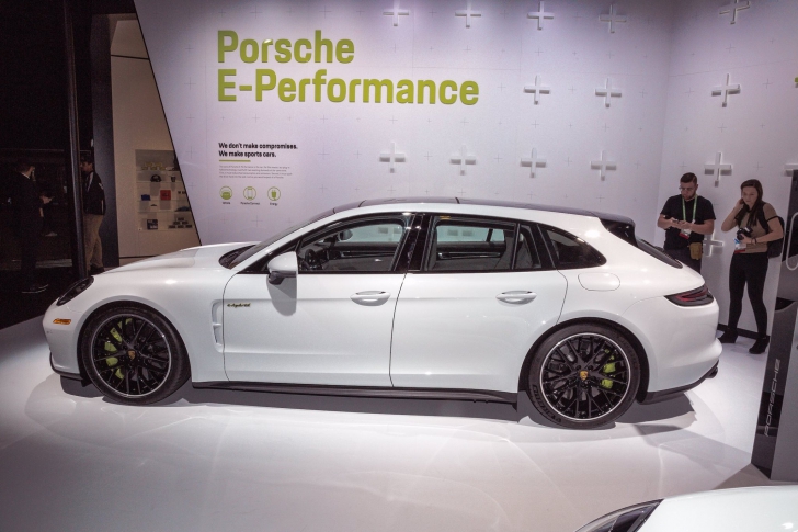 Los Angeles Auto Show 2017. Imagini în premieră cu cel mai nou model Porsche 