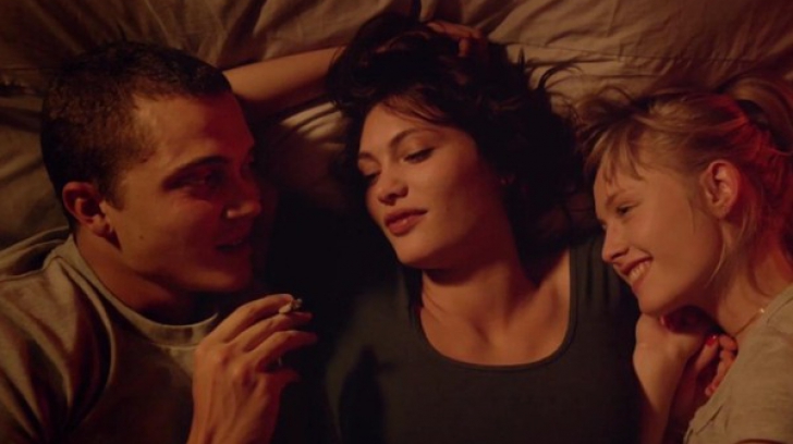 Adevărul despre cum îți afectează viața filmele pentru adulţi