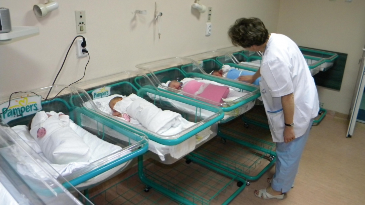 Alertă la o maternitate din România. Bebeluși morți din cauza unei bacterii contactate în spital