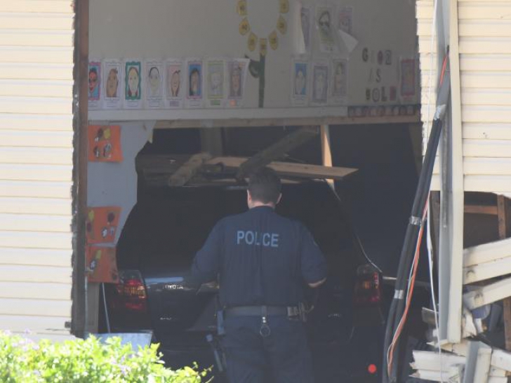 CARNAGIU în Australia: o femeie a intrat cu maşina într-o şcoală - 2 copii au murit, alţi 20, răniţi