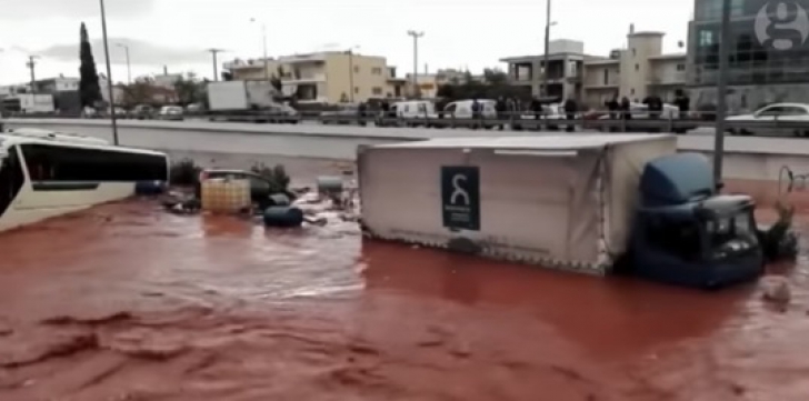 Inundații CATASTROFALE lângă Atena. Cel puțin 10 morţi. Autoritățile au decretat starea de urgență