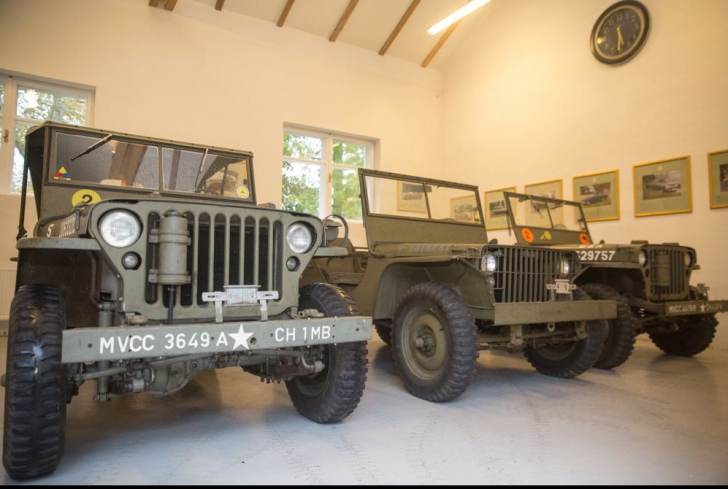 Jeep-urile istorice ale Regelui MIhai I s-au întors în țară