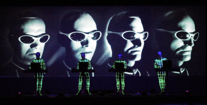 Legendara trupă Kraftwerk revine în România cu un spectacol 3D