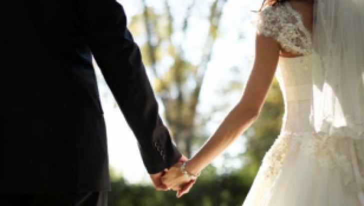 Primarul acestui oraș din România vrea ca nunțile să se încheie la 12 noaptea