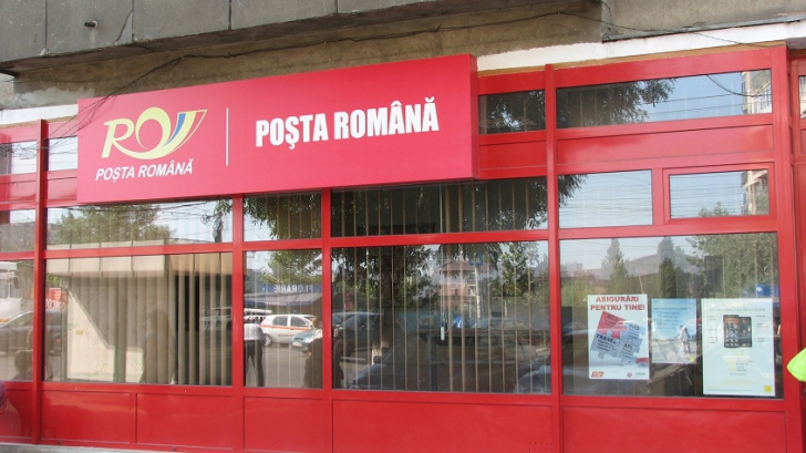Situaţie aberantă la Poşta Română. Mesajul viral al unui client: "Instituţie care merită să dispară"