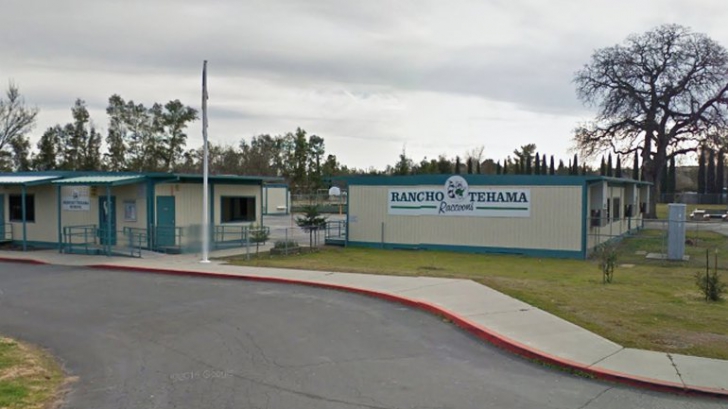 Atac armat la o şcoală din California. Cel puţin CINCI persoane au MURIT - atacatorul, printre ele 