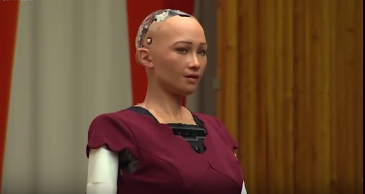 Sophia, primul robot cu cetățenie, vine în România(VIDEO)