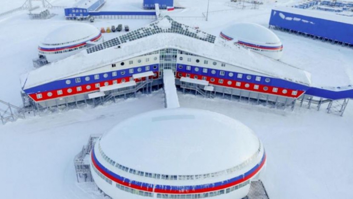 Cum arată cea mai spectaculoasă bază militară rusă de la Polul Nord. Imagini incredibile
