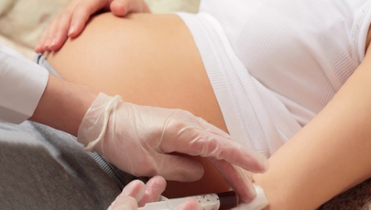 Povestea terifiantă a femeii care a fost însărcinată PESTE 12 luni! Cum arăta bebeluşul la naştere