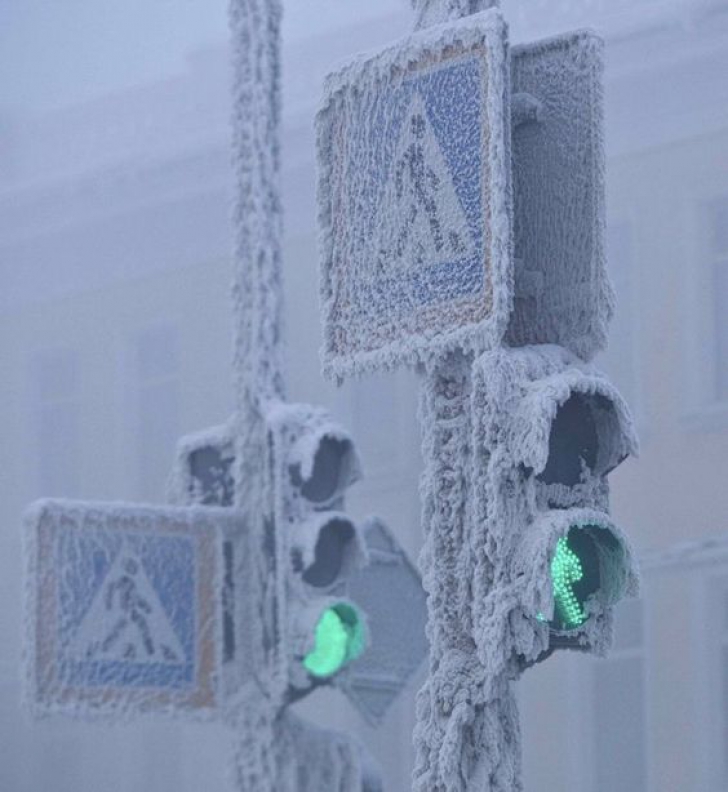 Orașul în care temperatura s-a prăbușit azi la minus 27 de grade Celsius. Imaginile gerului absolut