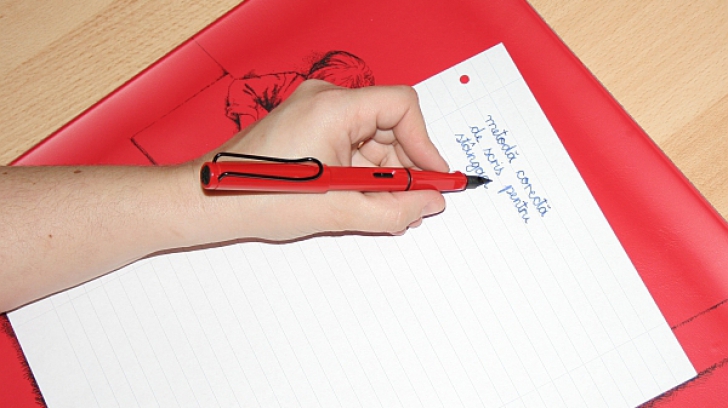 Ai un copil care scrie cu mâna stângă? Să nu faci niciodată acest lucru
