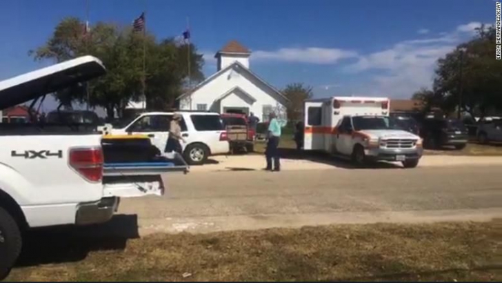 MASACRU într-o biserică din Texas. 26 de oameni au fost UCIȘI. Reacția lui Trump |  FOTO ȘI VIDEO